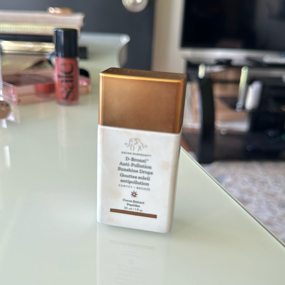 drunk elephant D-Bronzi bronzing drops with peptides